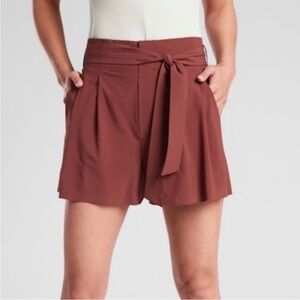Athleta Skyline Short ll in Cognac Brown Size 4